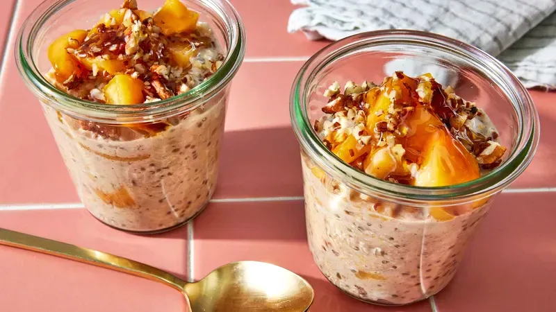 Overnight Oats with Chia Seeds (Meal-Prep Friendly) Food photo of Overnight Oats with Chia Seeds (Meal-Prep Friendly)