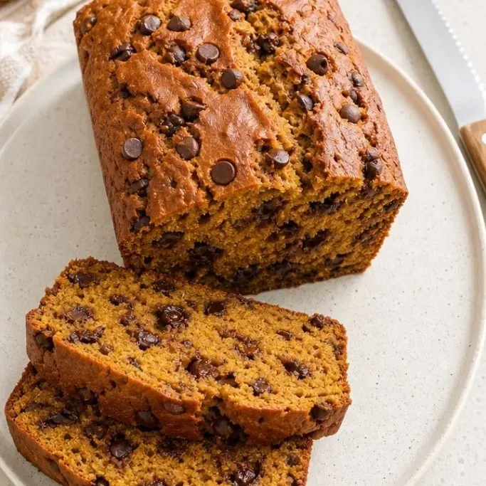 Moist Pumpkin Chocolate Chip Bread (One Bowl) Pumpkin Chocolate Chip Bread