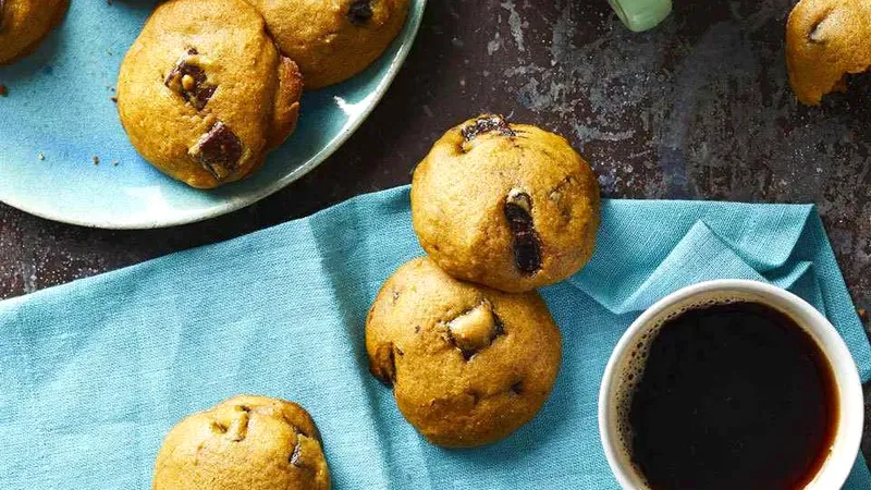 Pumpkin Chocolate Chunk Cookies Food photo of Pumpkin Chocolate Chunk Cookies