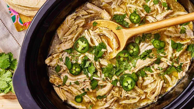 Salsa Verde Slow-Cooker Chicken Food photo of Salsa Verde Slow-Cooker Chicken