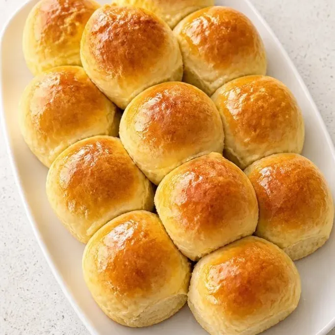 Sourdough Dinner Rolls