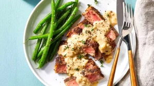 Food photo of Steak au Poivre