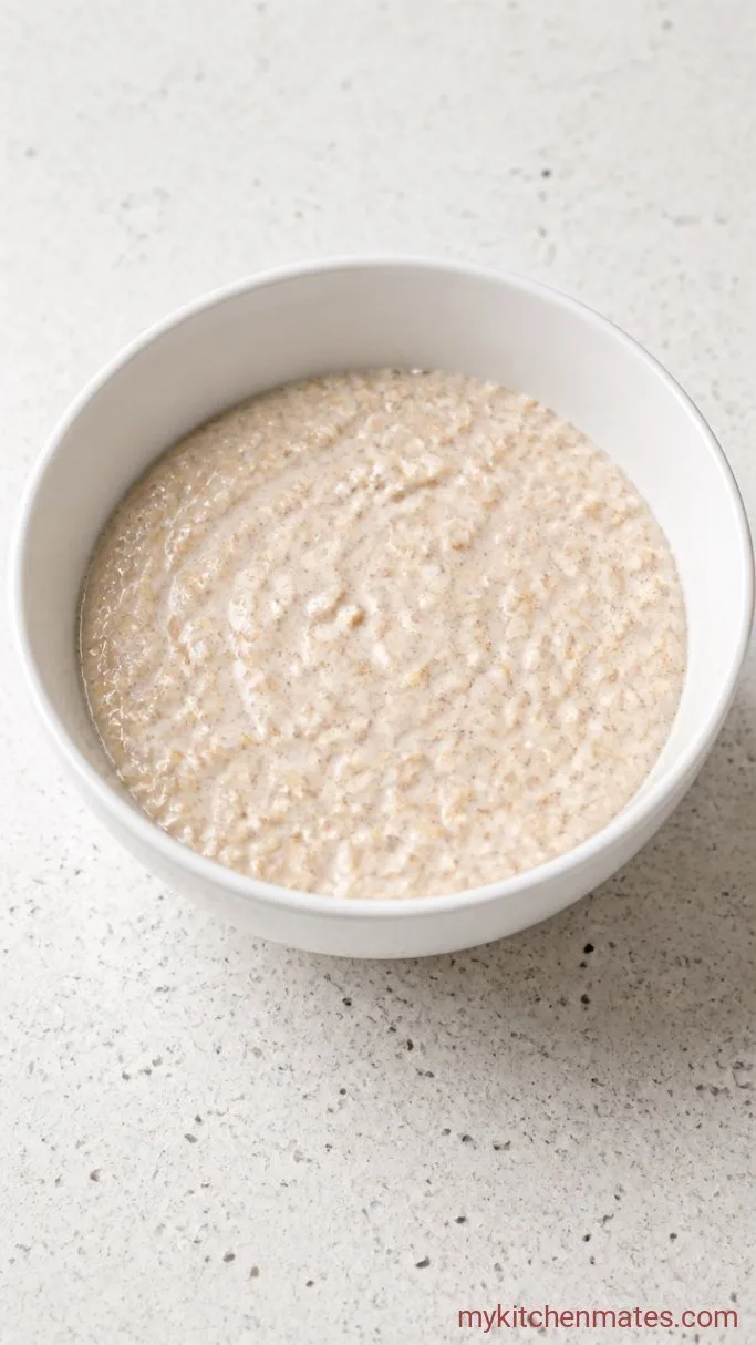 5-Minute Peach Cobbler Overnight Oats Step 1: Mix the Oat Base