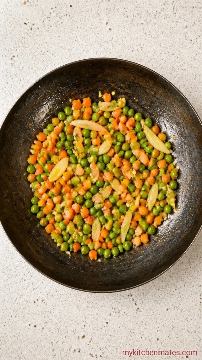 15-Minute Fried Rice Bowl Step 1: Stir-Fry the Aromatics and Vegetables