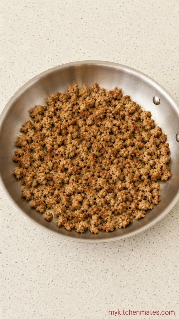 30-Minute Ground Turkey Alfredo Pasta Step 2: Brown the Turkey