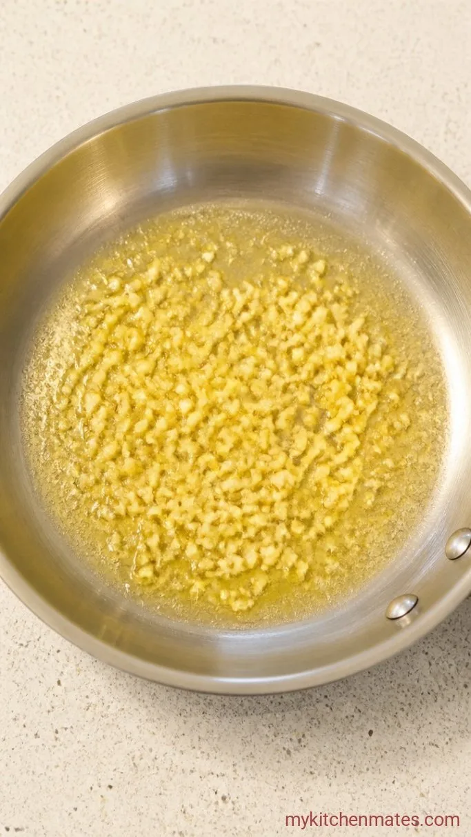 Quick Cream Cheese Spaghetti in 20 Minutes Step 2: Sauté the Garlic