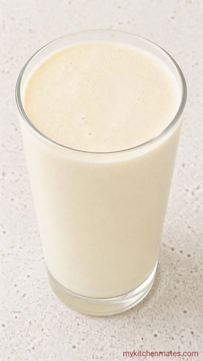 Creamy 4-Ingredient Coconut Milk Smoothie Step 3: Pour and Serve