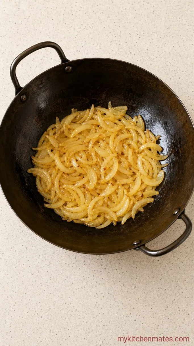 15-Minute Beef and Onion Stir Fry Step 3: Stir Fry the Onion