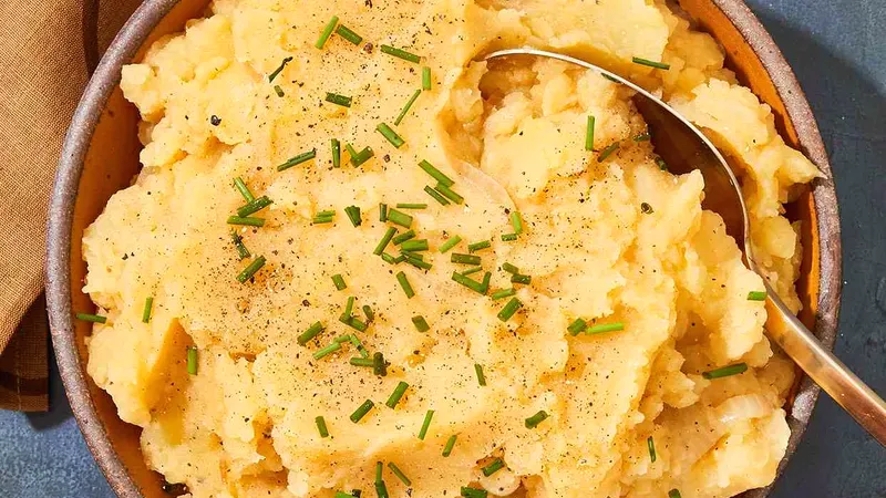 Creamy Vegan Mashed Potatoes with Caramelized Onions Food photo of Vegan Mashed Potatoes