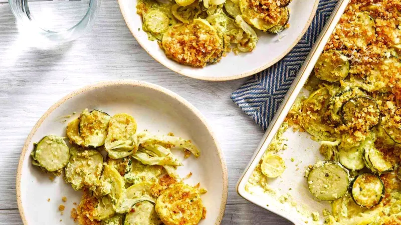 Zucchini & Squash Casserole Food photo of Zucchini & Squash Casserole