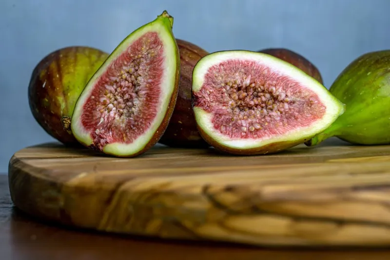 🍇 Figs